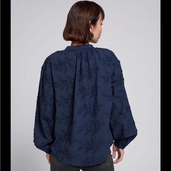 & other stories Voluminous Floral-Appliqué Navy Blue Embroidered Blouse XL - Picture 3 of 6